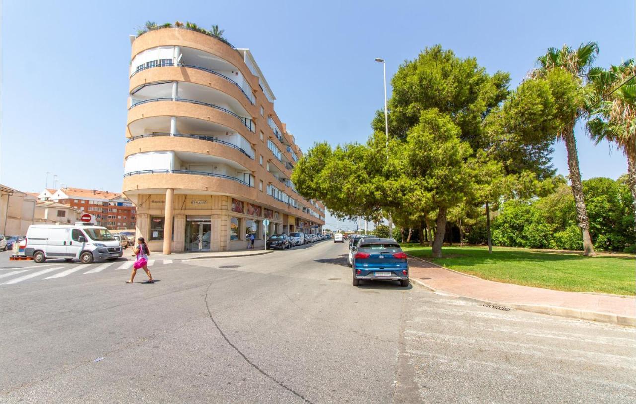 Nice Apartment In Torrevieja With Kitchen 外观 照片
