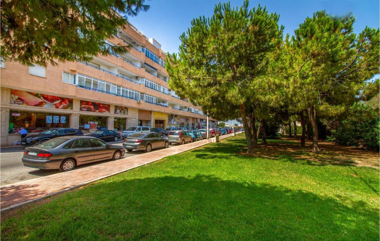 Nice Apartment In Torrevieja With Kitchen 外观 照片